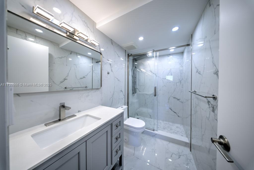 TRITON TOWER CONDO - Residential
