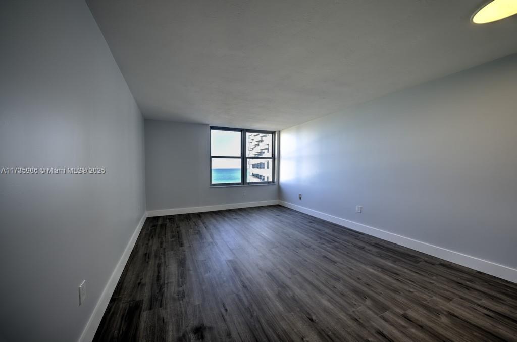 TRITON TOWER CONDO - Residential