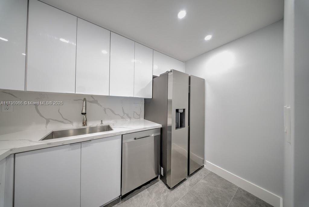 TRITON TOWER CONDO - Residential