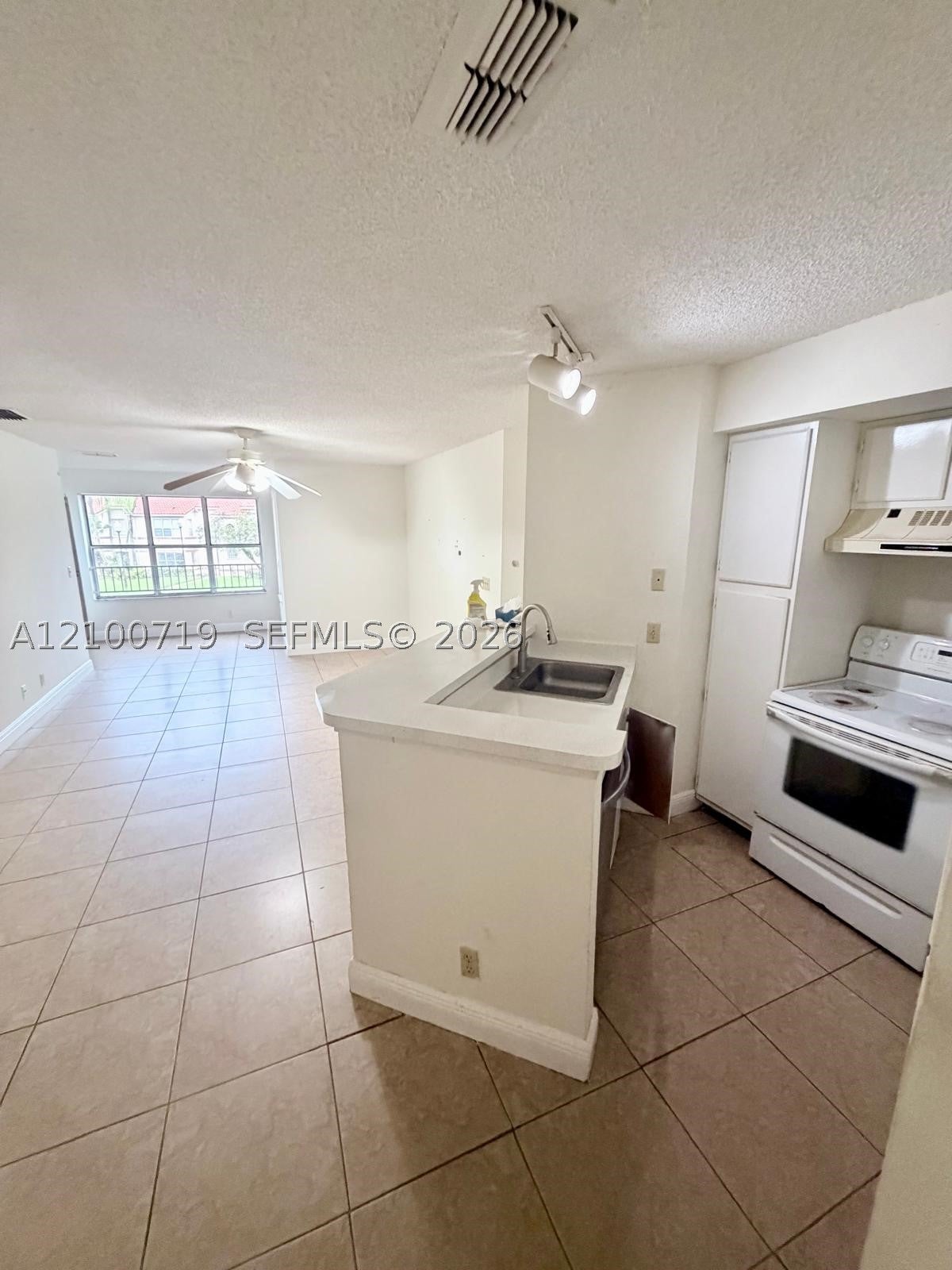 3450 N Pinewalk Dr N 424