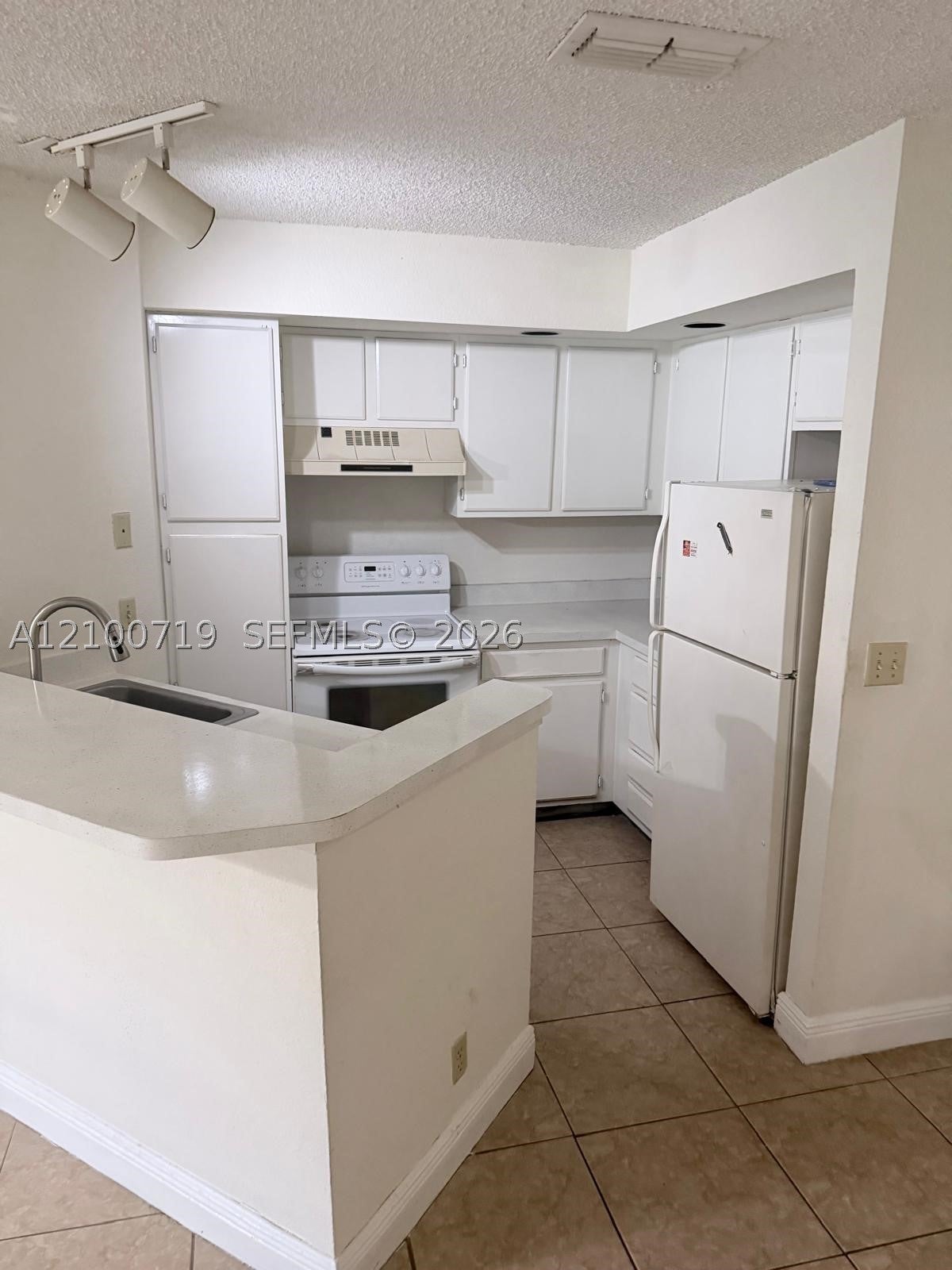 3450 N Pinewalk Dr N 424