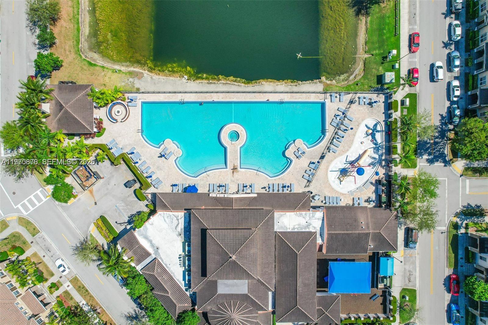 KENDALL COMMONS RESIDENTI - Residential