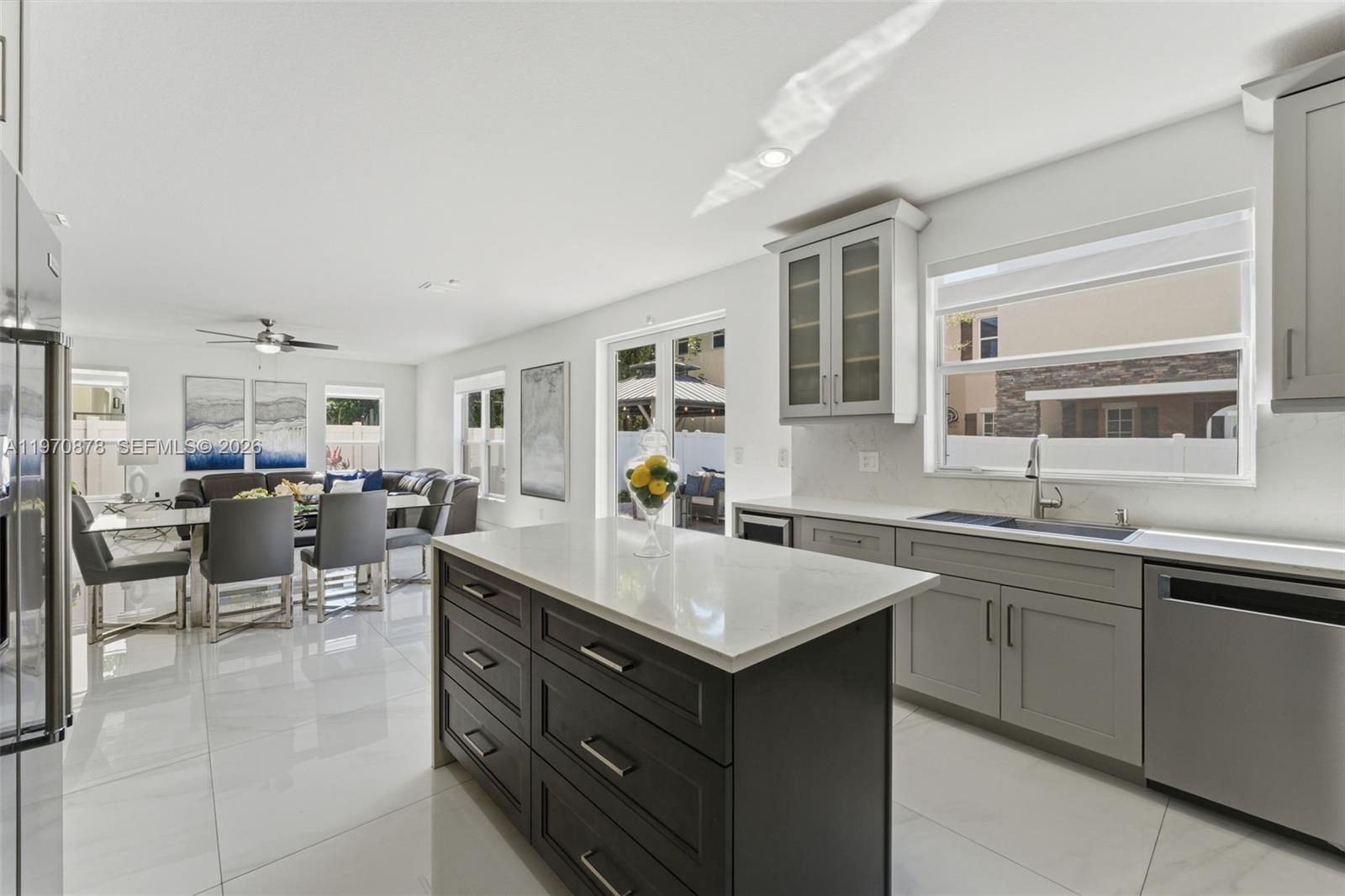 KENDALL COMMONS RESIDENTI - Residential