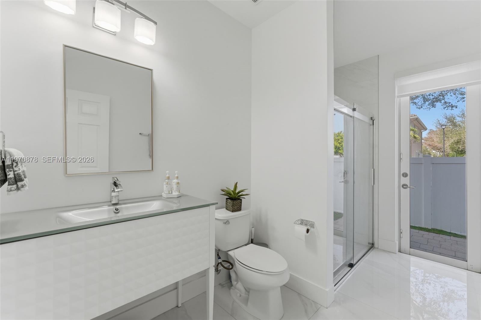 KENDALL COMMONS RESIDENTI - Residential