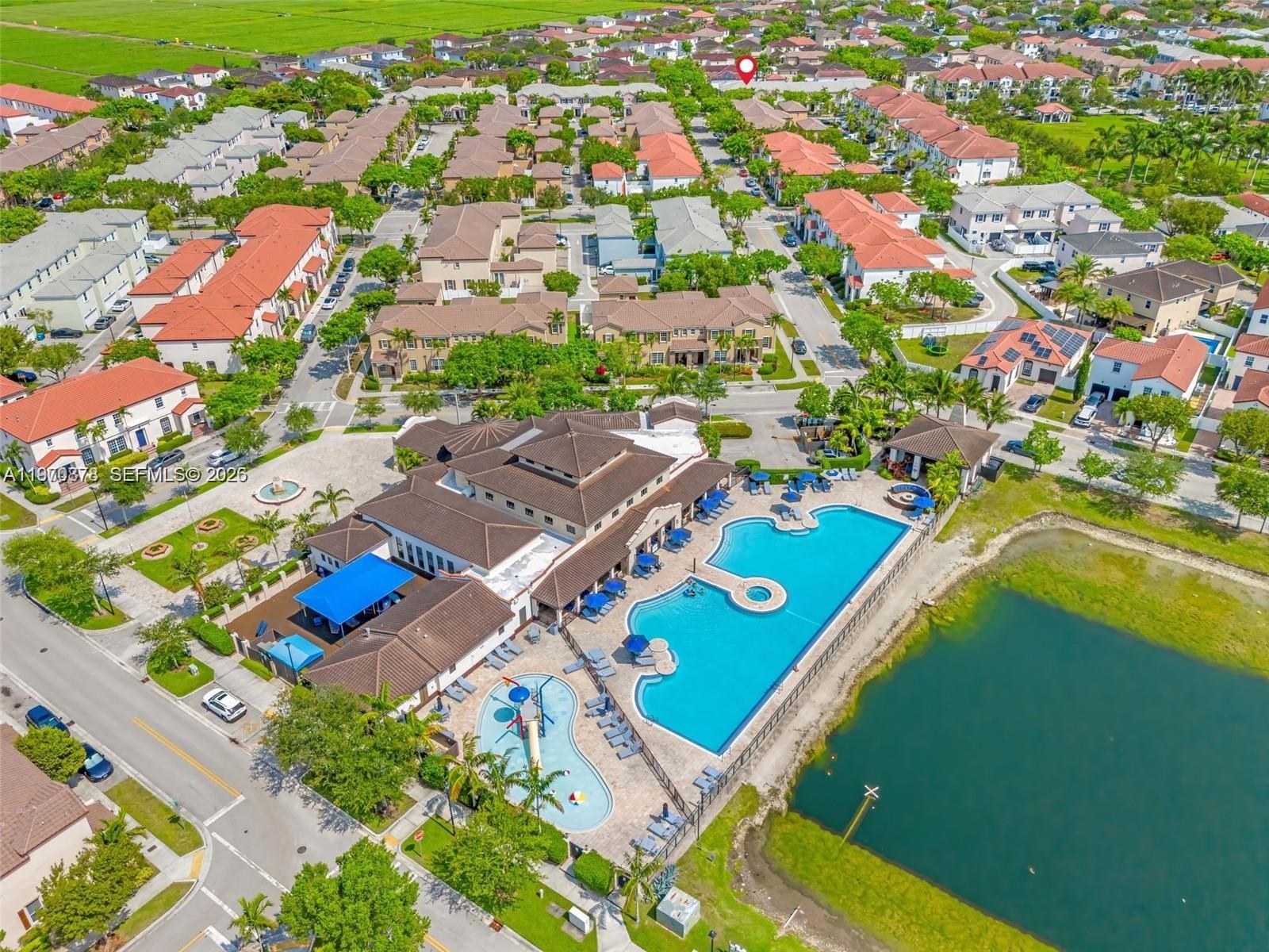 KENDALL COMMONS RESIDENTI - Residential