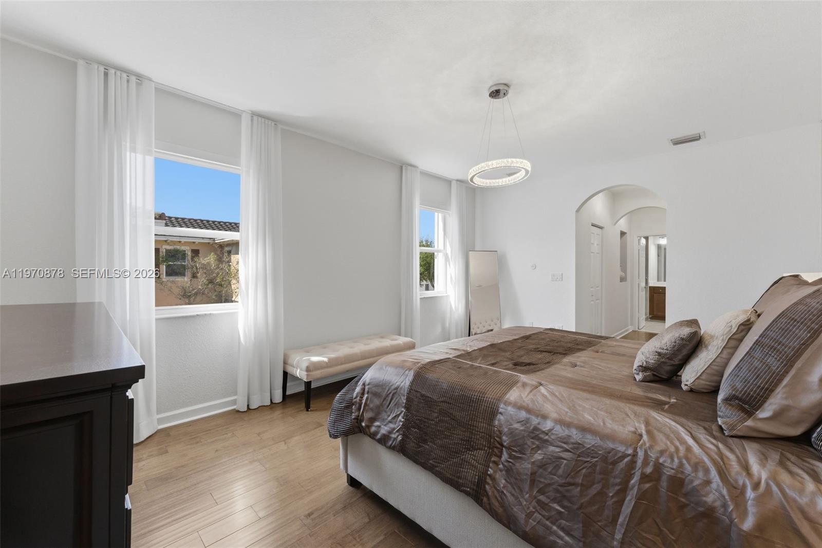 KENDALL COMMONS RESIDENTI - Residential