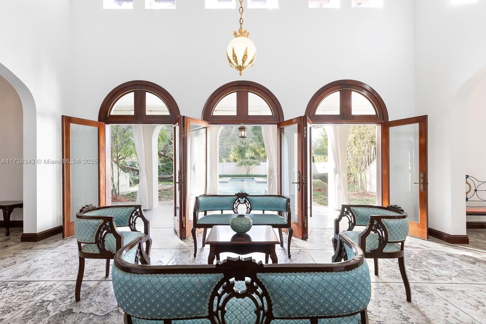 SUNSHINE VISTAS - Residential