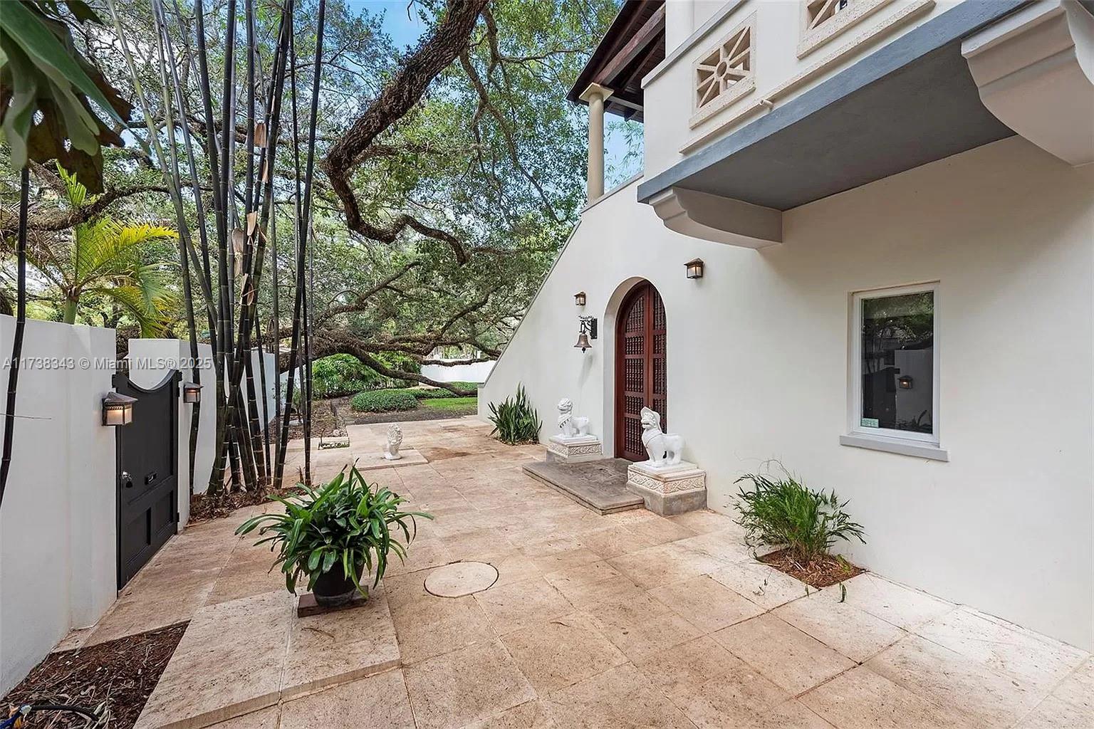 SUNSHINE VISTAS - Residential