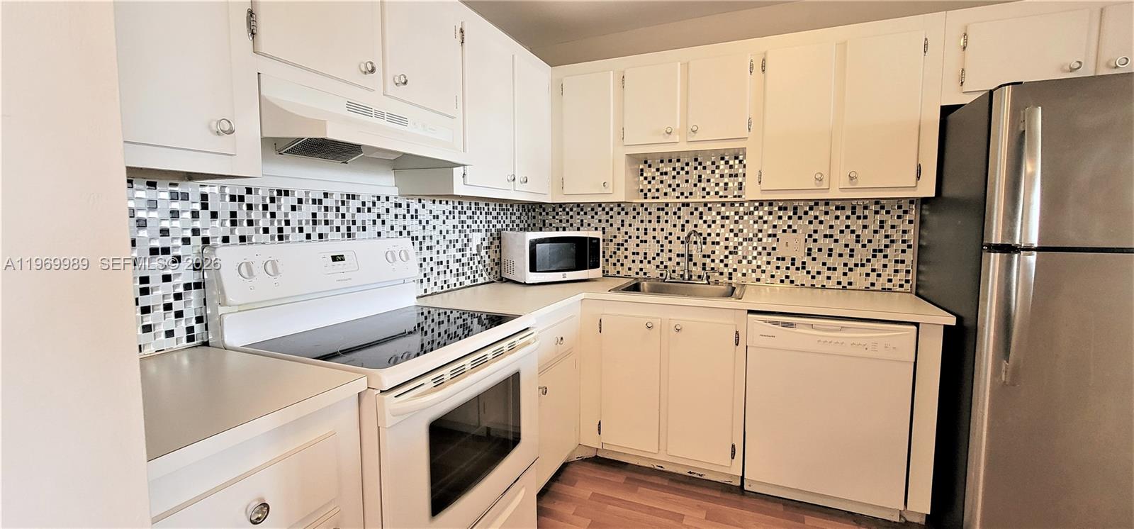 1300 NE Miami Gardens Dr 819E