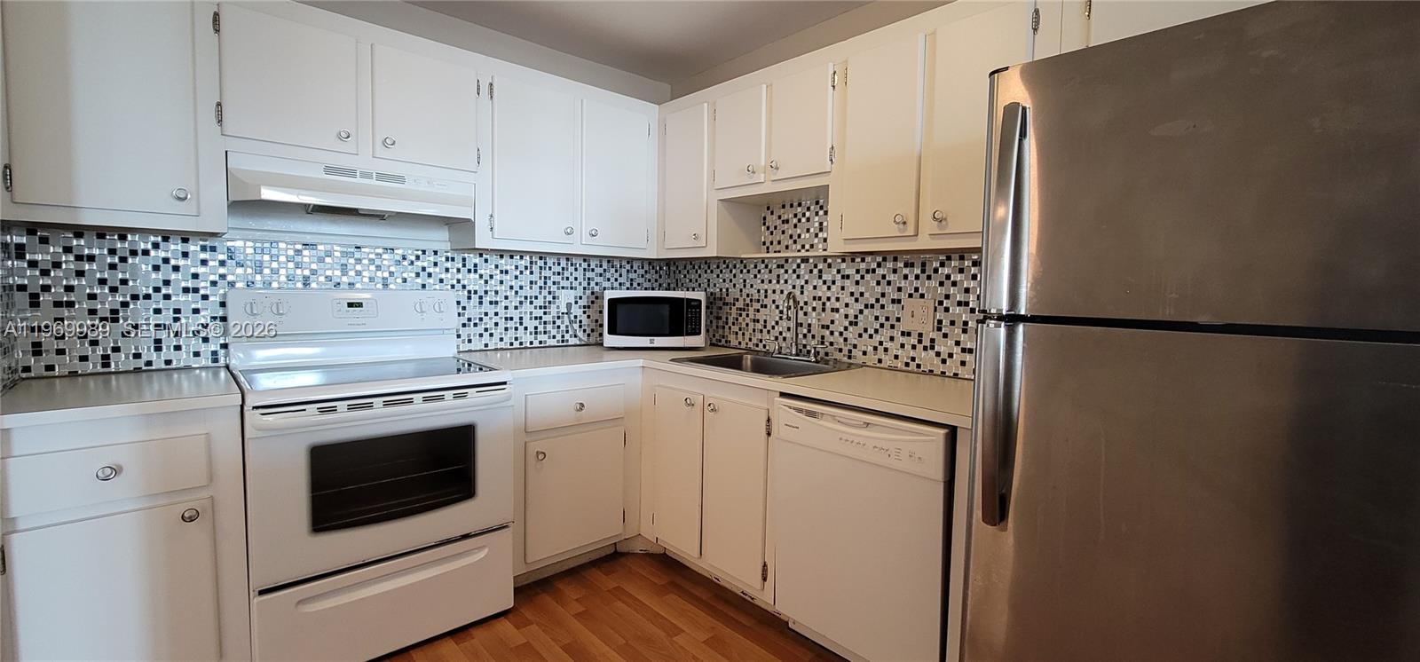 1300 NE Miami Gardens Dr 819E