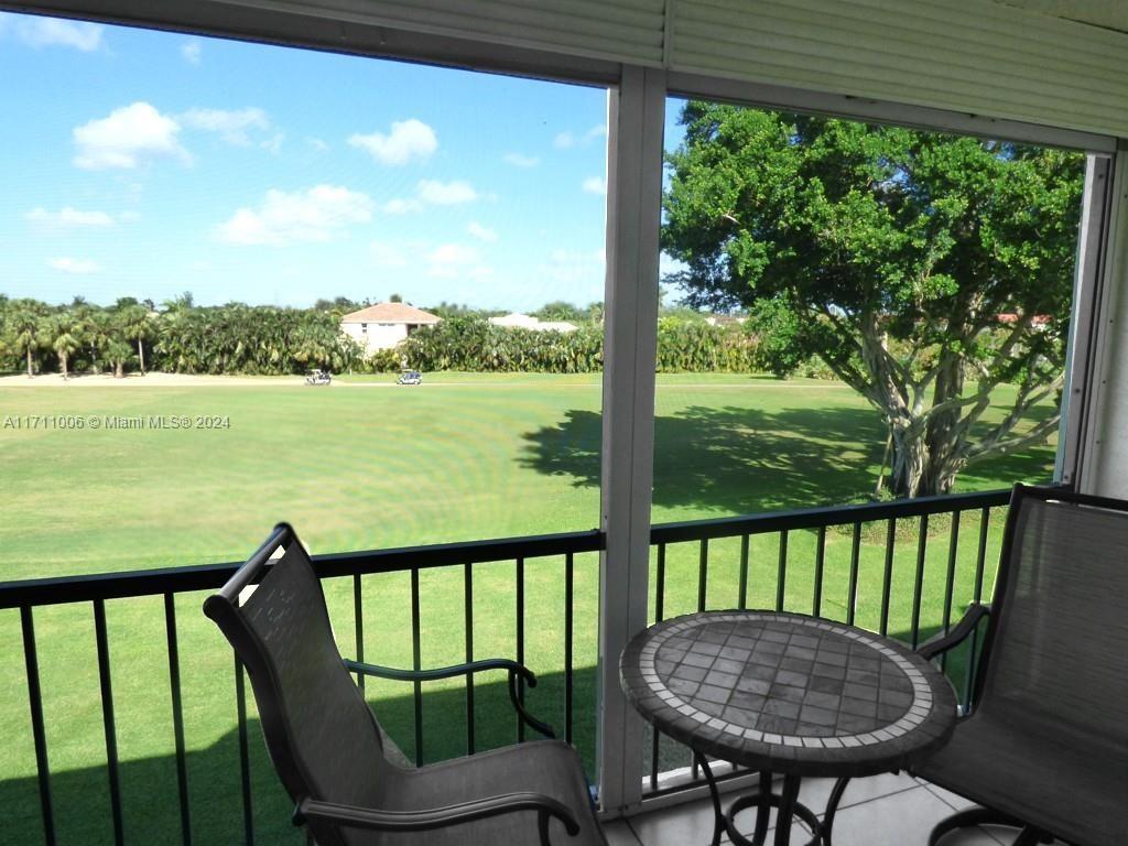 HOLLYBROOK GOLF AND - Residential