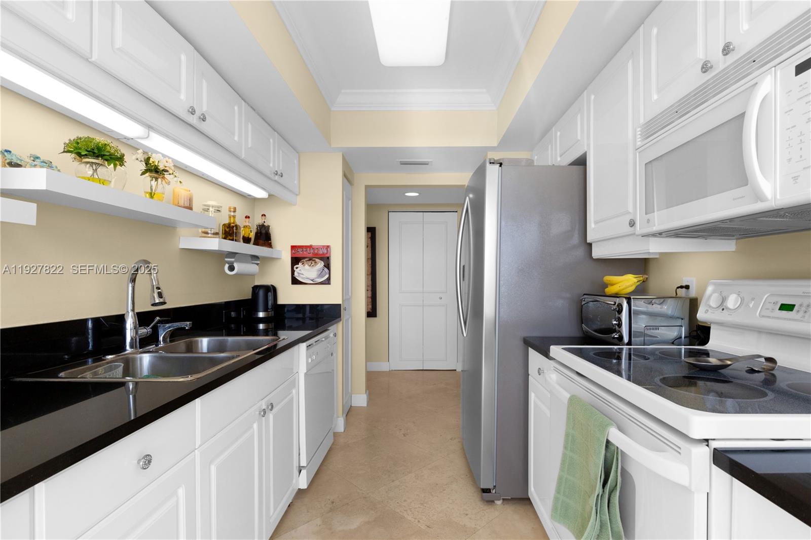 SOUTH TOWER AT THE POINT - Residential Lease