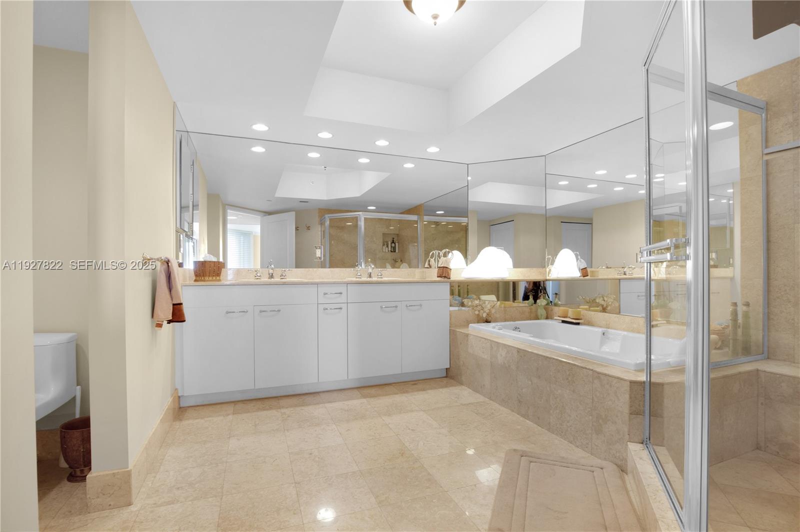 SOUTH TOWER AT THE POINT - Residential Lease