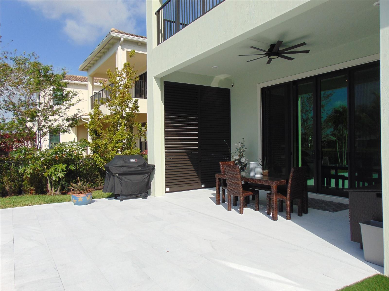 PALM MEADOWS ESTATES - Residential