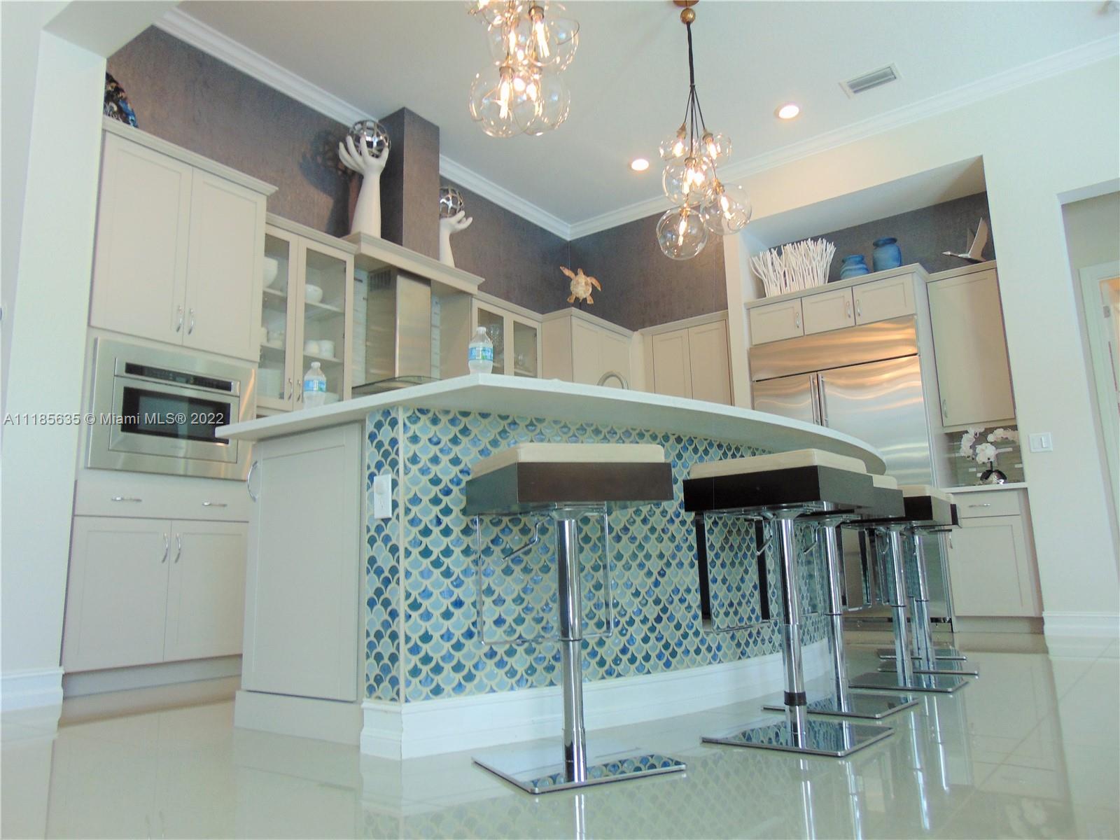 PALM MEADOWS ESTATES - Residential