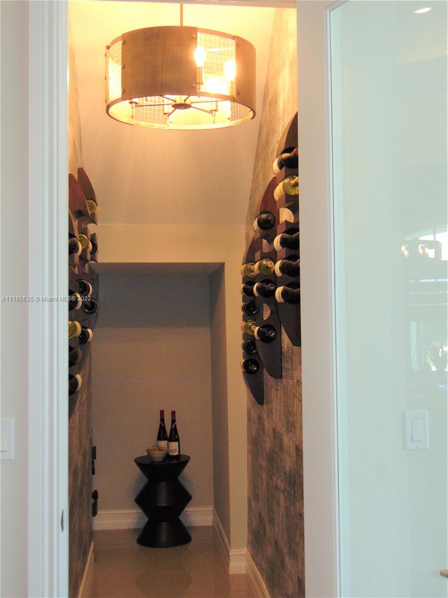 PALM MEADOWS ESTATES - Residential