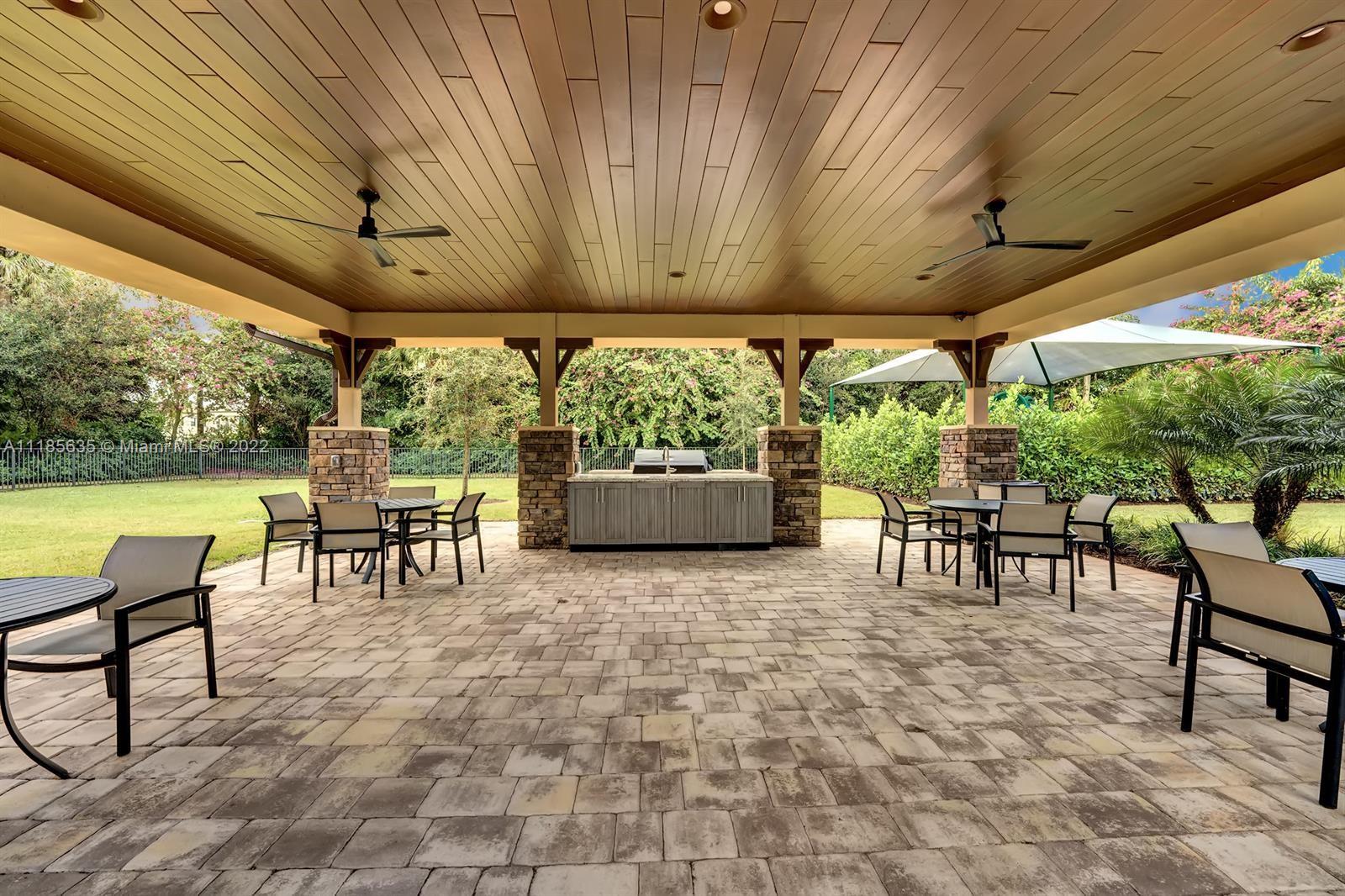 PALM MEADOWS ESTATES - Residential