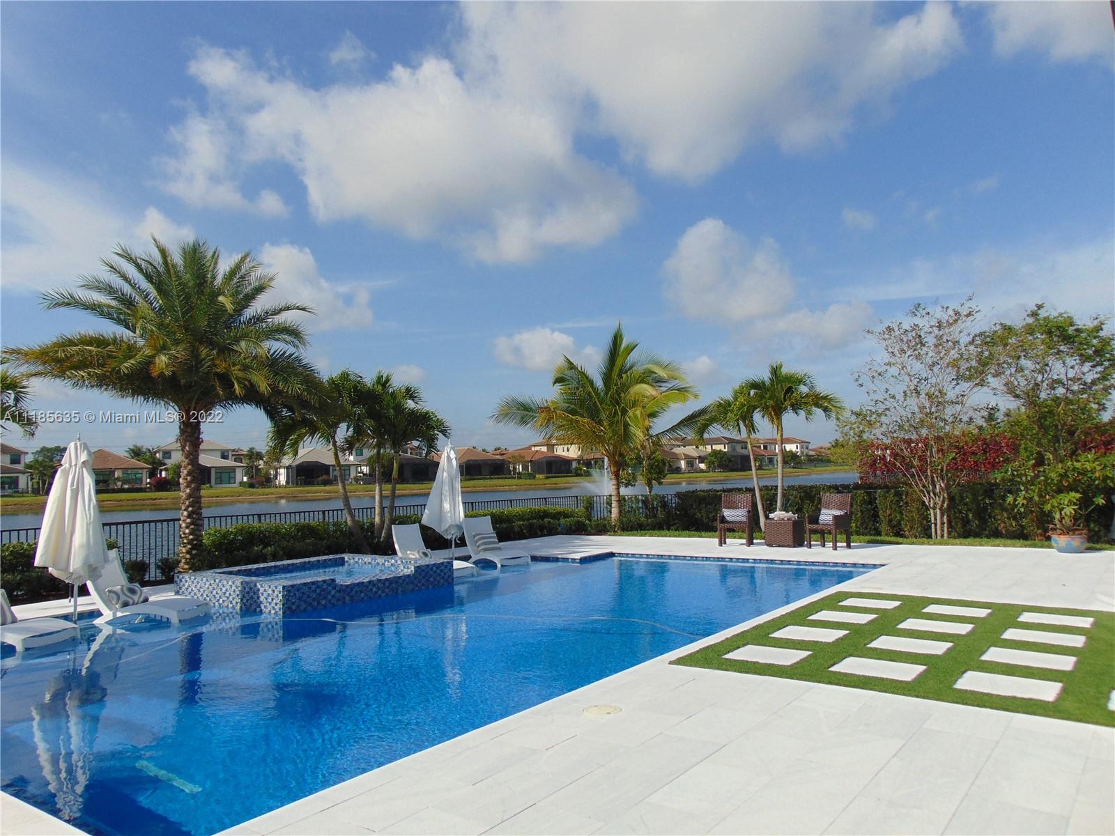 PALM MEADOWS ESTATES - Residential