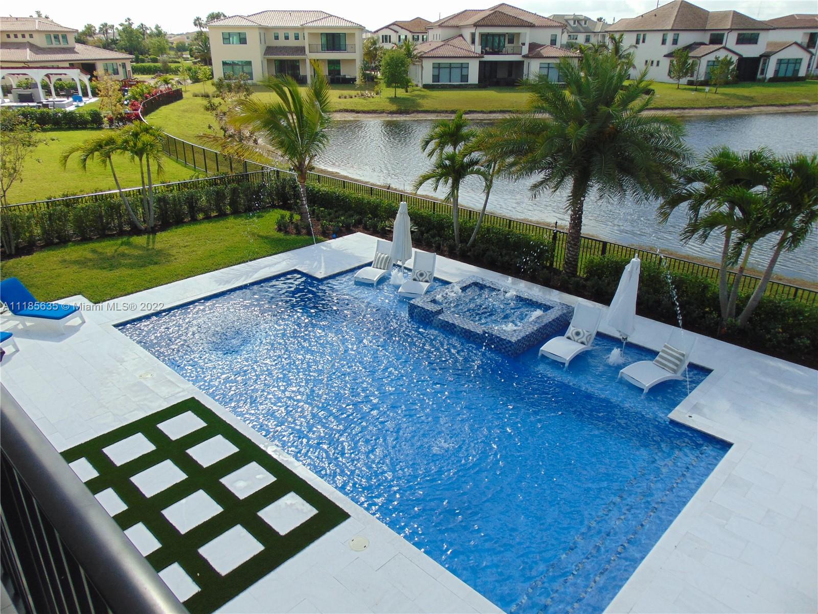 PALM MEADOWS ESTATES - Residential