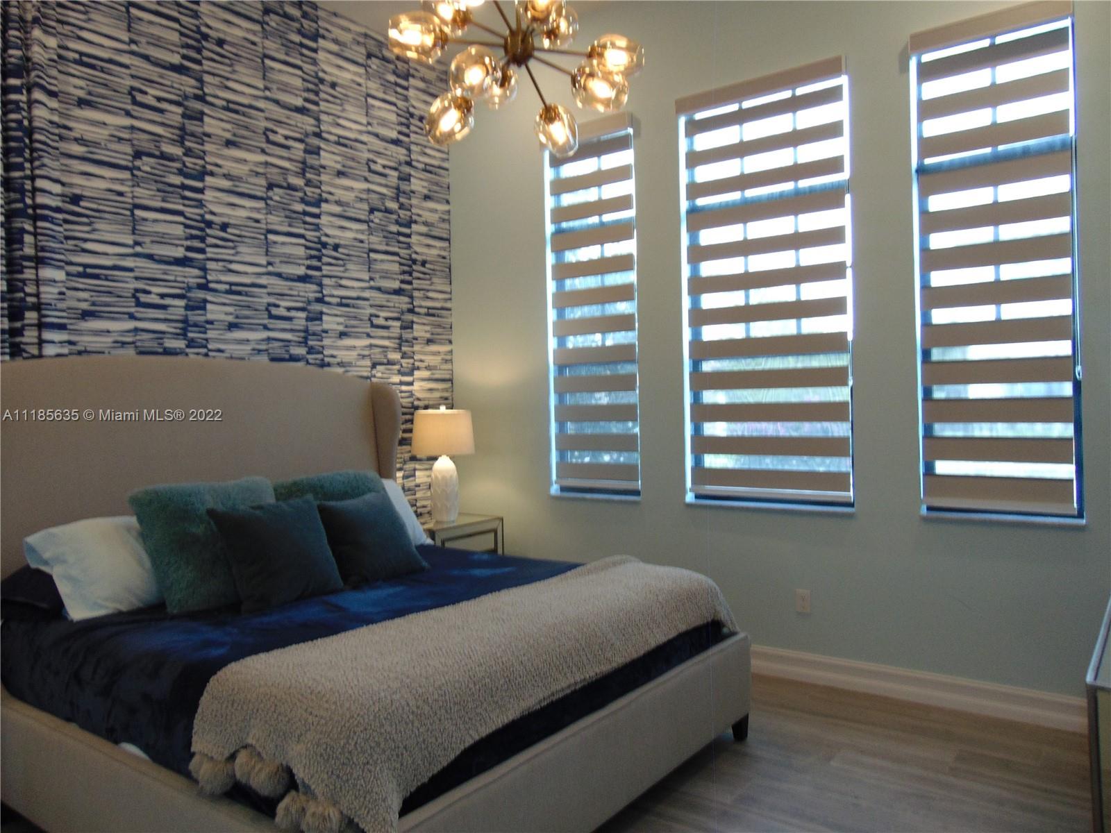 PALM MEADOWS ESTATES - Residential