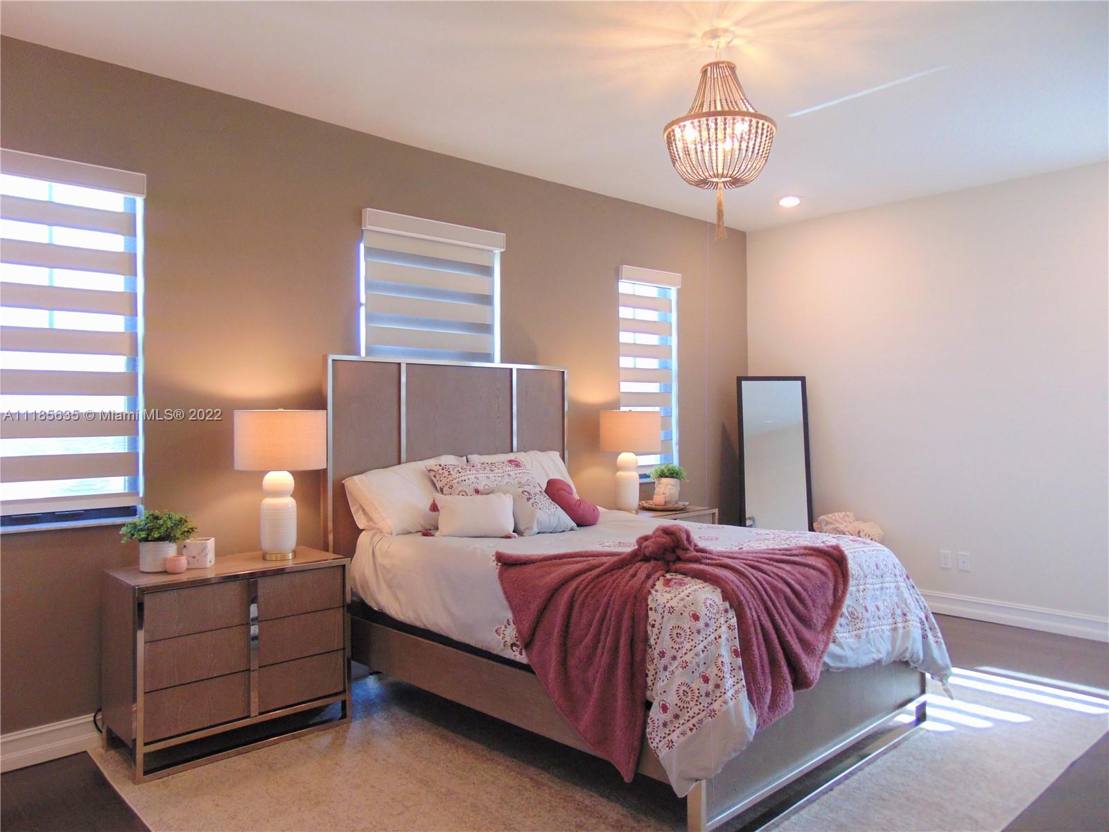 PALM MEADOWS ESTATES - Residential