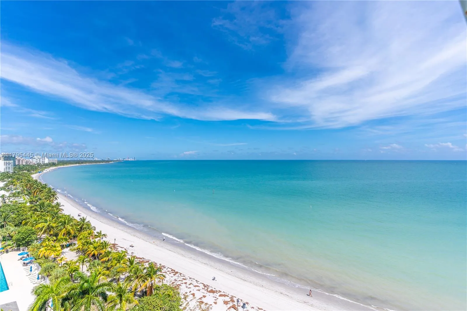 Key Biscayne, Florida 33149, United States, 3 Bedrooms Bedrooms, ,3 BathroomsBathrooms,Residential,Pending,121647
