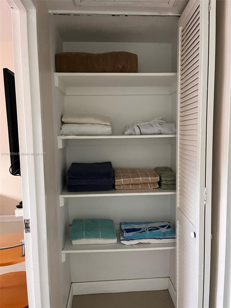 TIDES ON HOLLYWOOD BEACH - Residential Lease