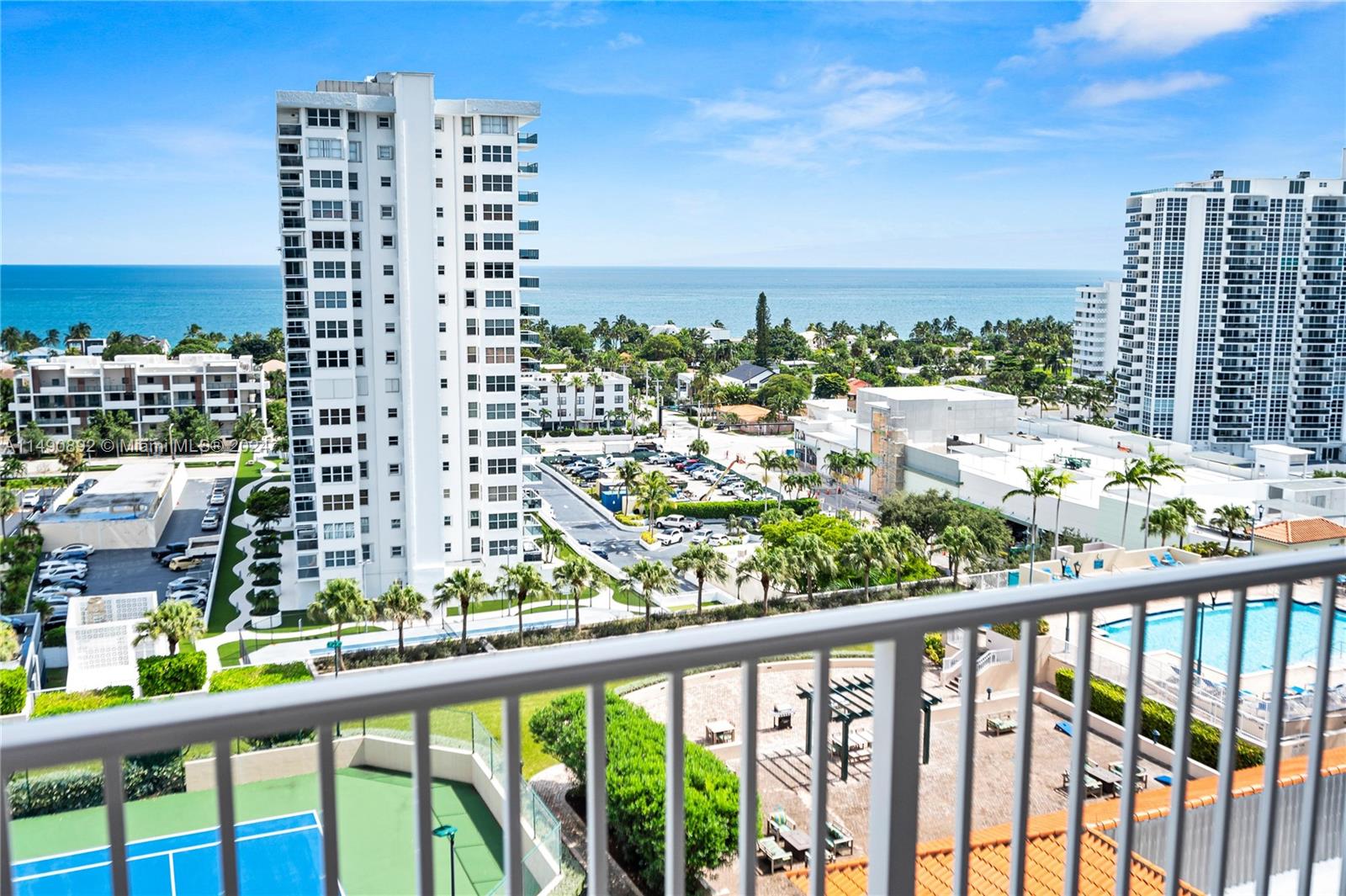 TIDES AT BRIDGESIDE SQUAR - Residential
