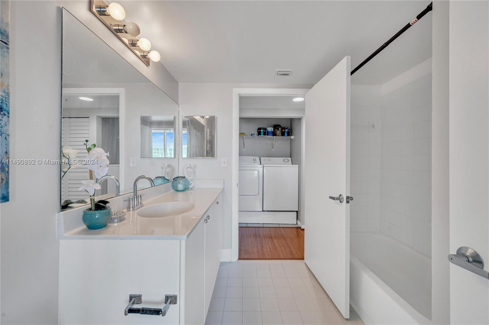 TIDES AT BRIDGESIDE SQUAR - Residential