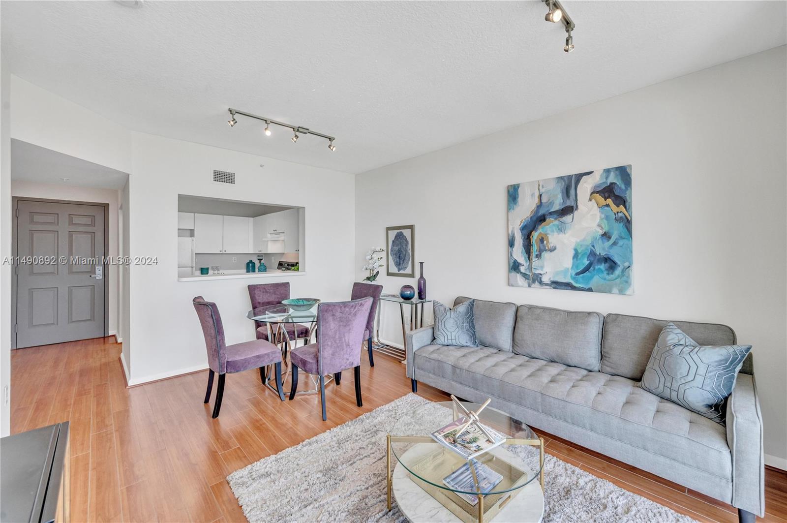 TIDES AT BRIDGESIDE SQUAR - Residential