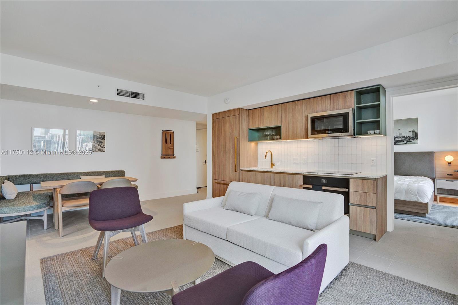 601 NE 1ST AVE 2805