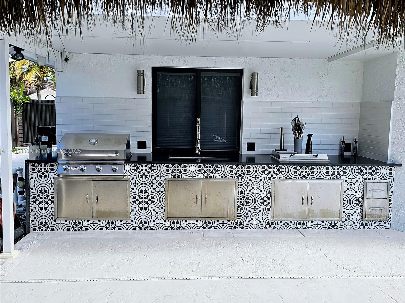 KARINA ESTATES - Residential Lease