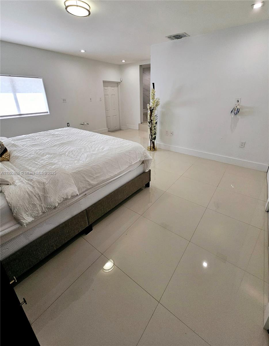 KARINA ESTATES - Residential Lease