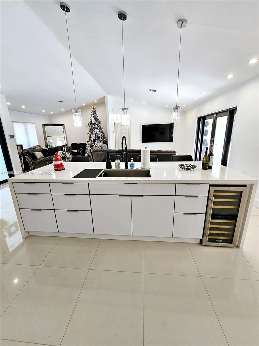 KARINA ESTATES - Residential Lease