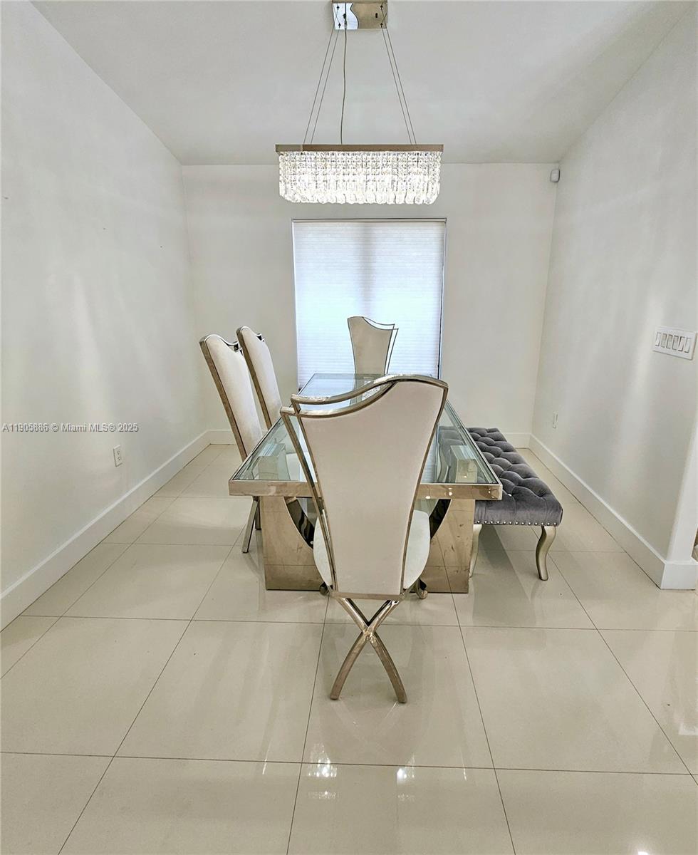 KARINA ESTATES - Residential Lease