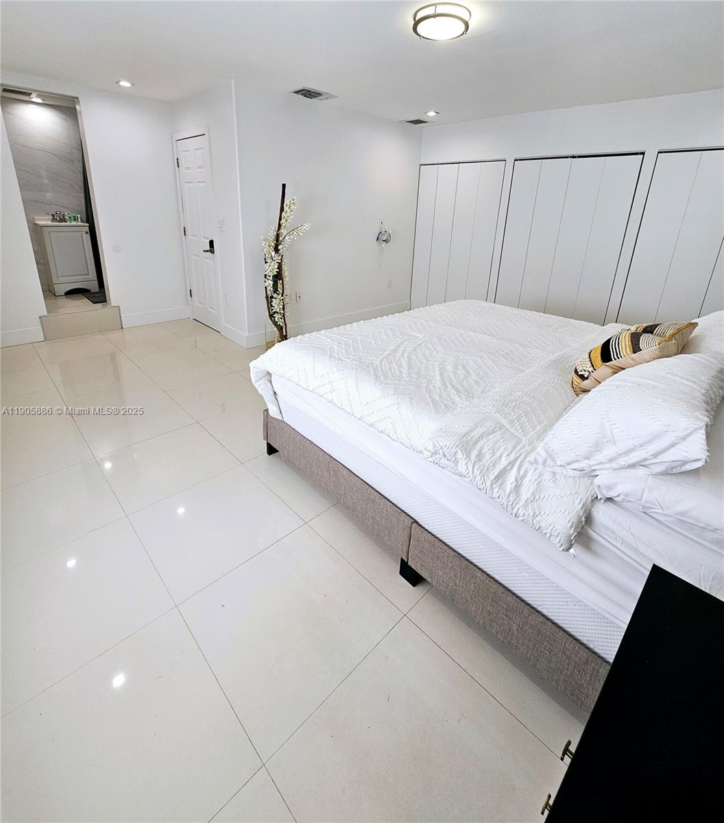 KARINA ESTATES - Residential Lease