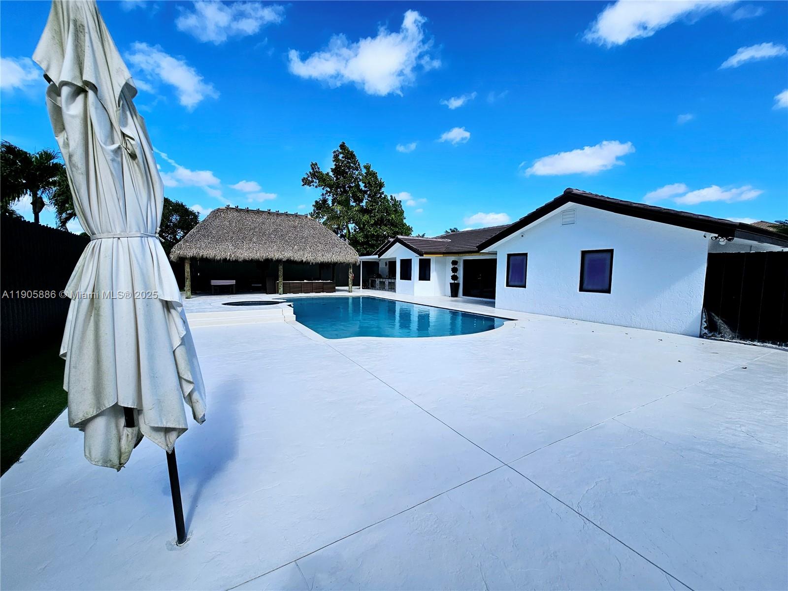 KARINA ESTATES - Residential Lease