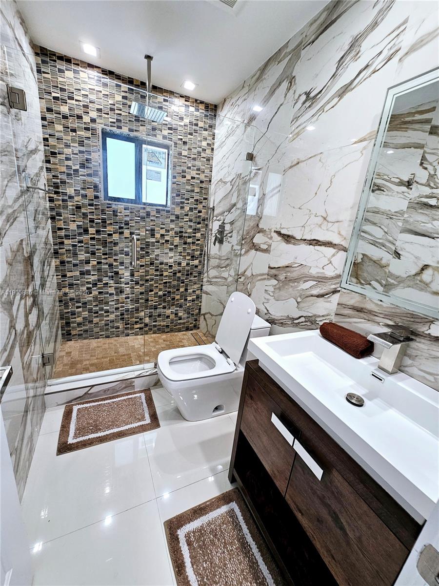 KARINA ESTATES - Residential Lease