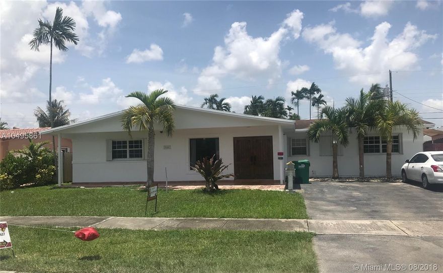 Centrally located 3/2 plus den in much desired area. Spacious home with plenty of outside entertaining space. Great school district, close to major highways. Motivated sellers!