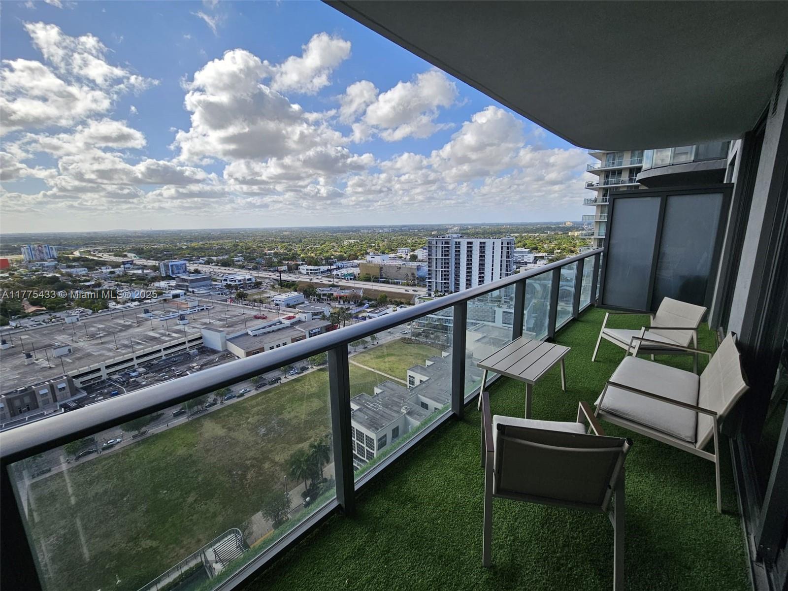 HYDE MIDTOWN - Residential Lease