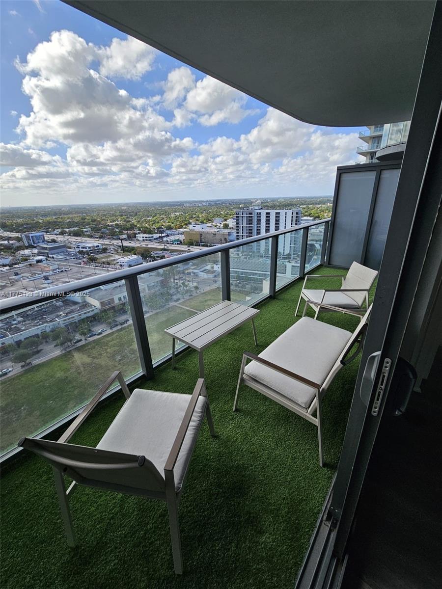 HYDE MIDTOWN - Residential Lease