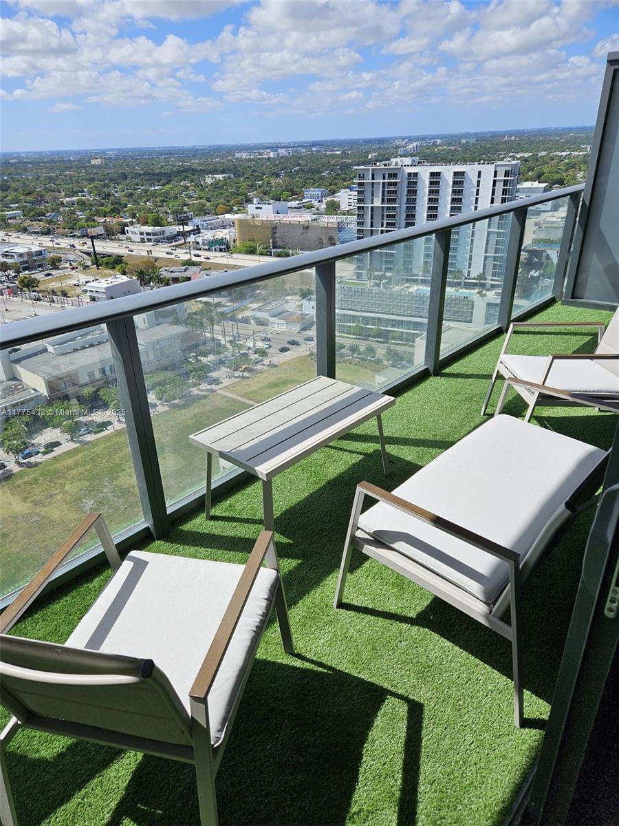 HYDE MIDTOWN - Residential Lease