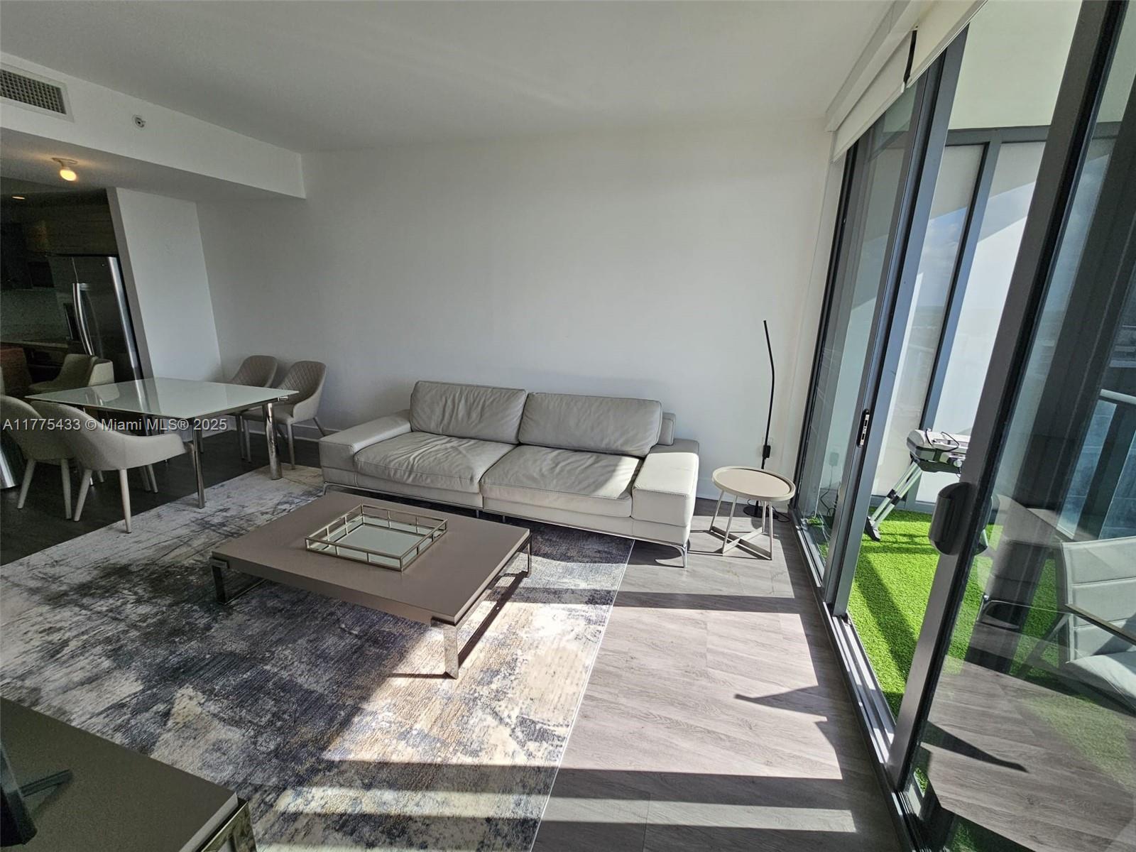 HYDE MIDTOWN - Residential Lease