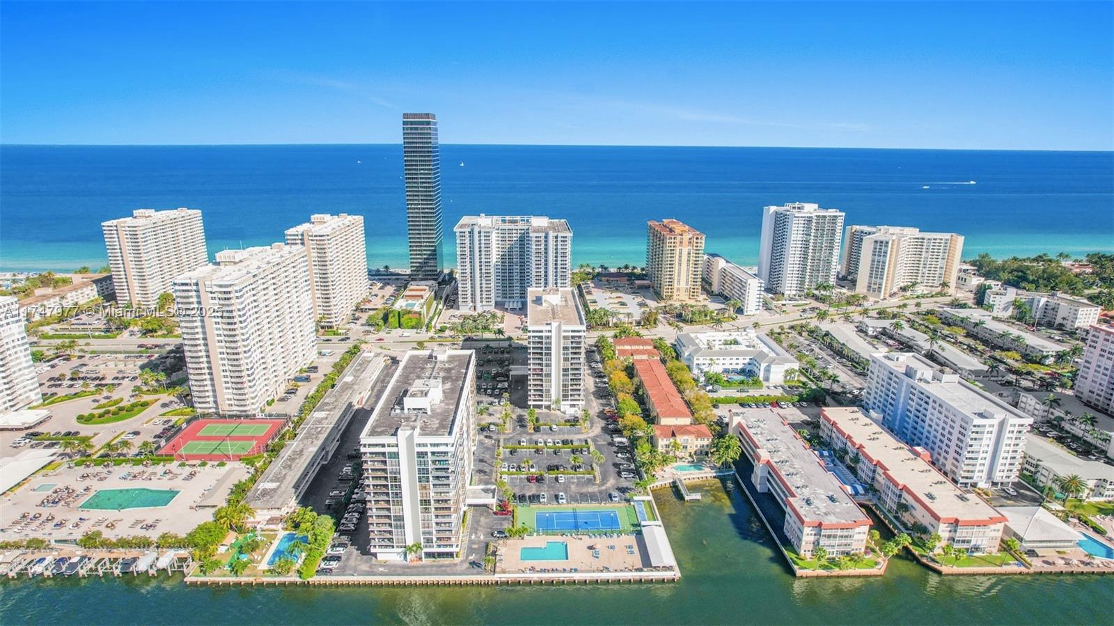 2049 S Ocean Dr 1003