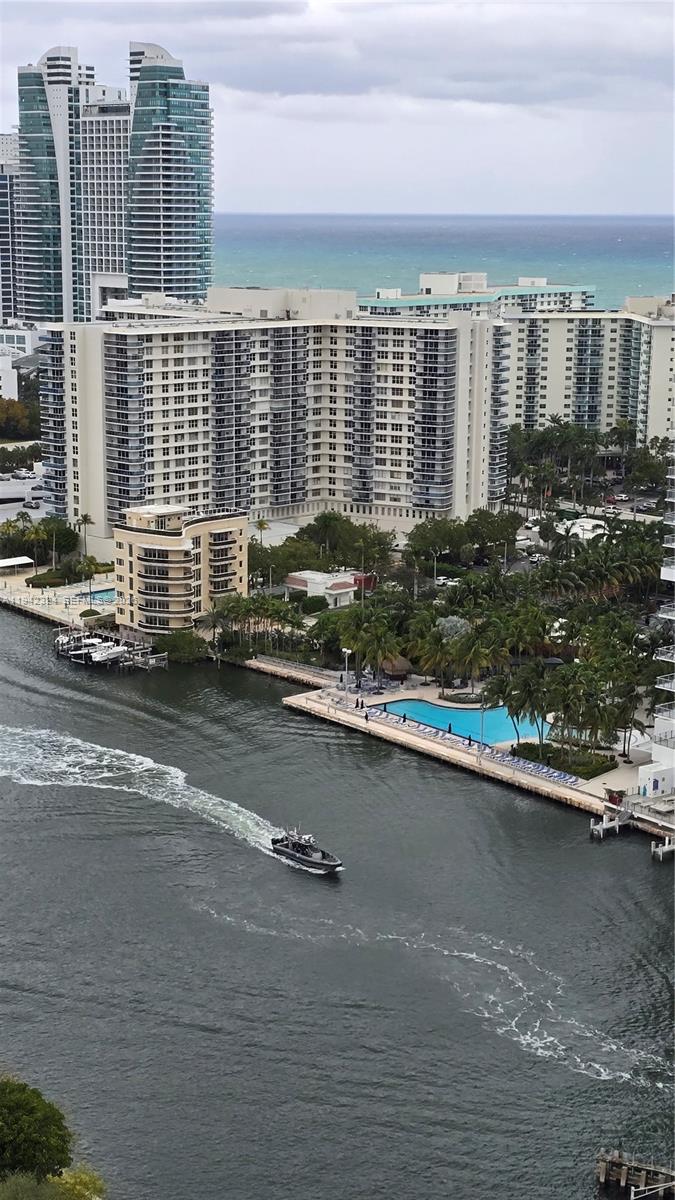 BEACHWALK CONDOMINIUM - Residential