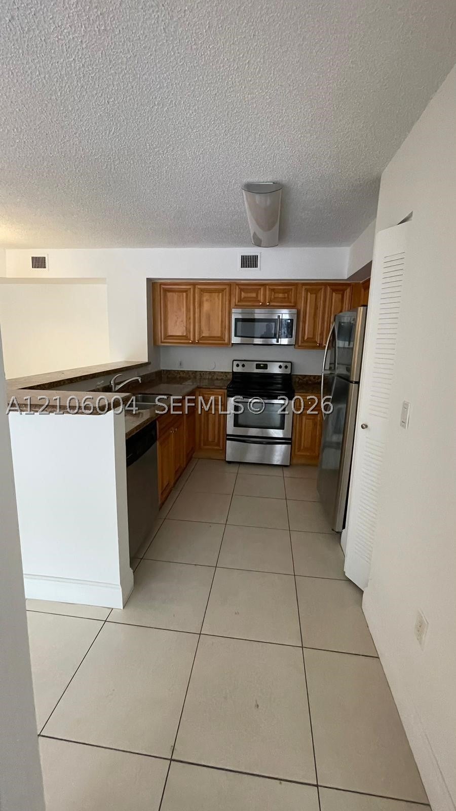 12172 Saint Andrews Pl 205