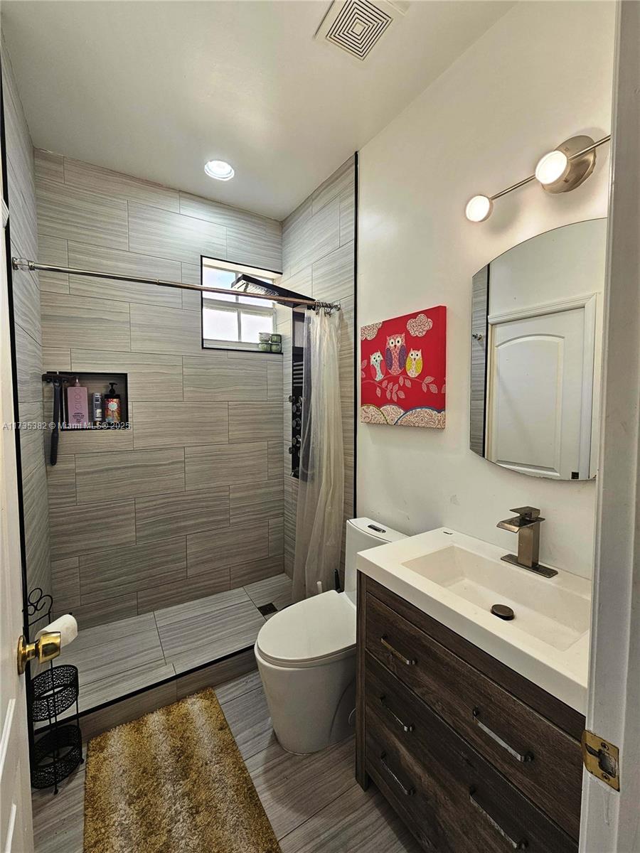 TUSCAN VIEW CONDOMINIUM - Residential