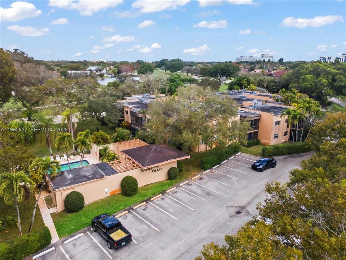 JACARANDA VILLAS NO 1 CON - Residential