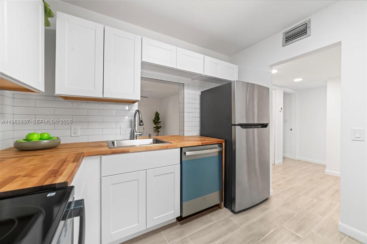 JACARANDA VILLAS NO 1 CON - Residential