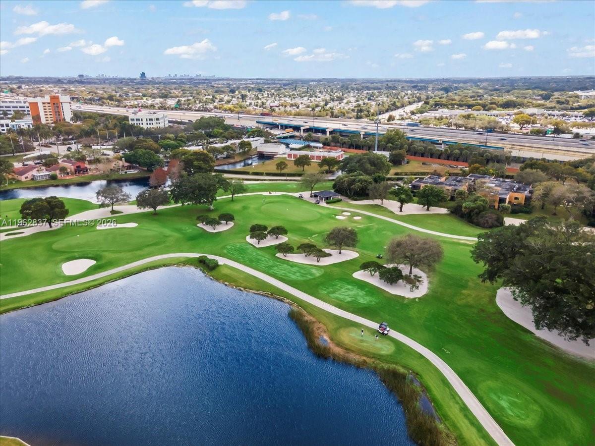 JACARANDA VILLAS NO 1 CON - Residential